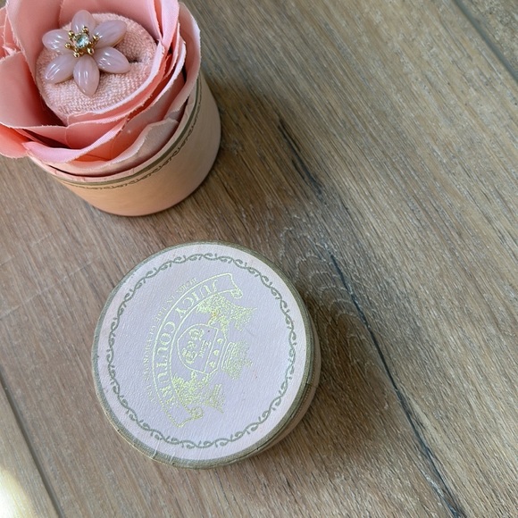 Y2K Juicy Couture RARE Pink Flower Ring Vintage Size 7 - Picture 3 of 3